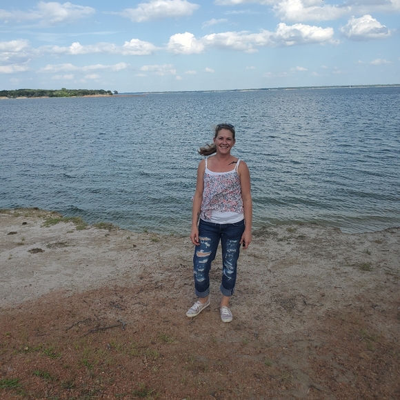 Meet your Posher, Misty - Picture 2 of 2